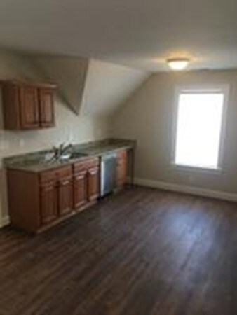 35-37 Wright St unit 2, North Chelmsford, MA 01863 - photo 3