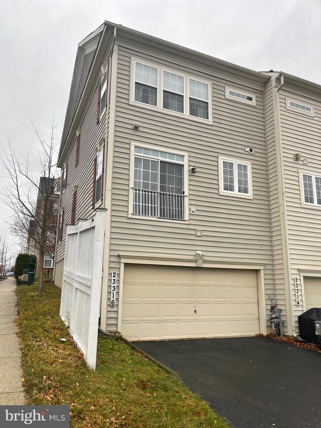 23316 Brewers Tavern Way, Clarksburg, MD 20871 - photo 3