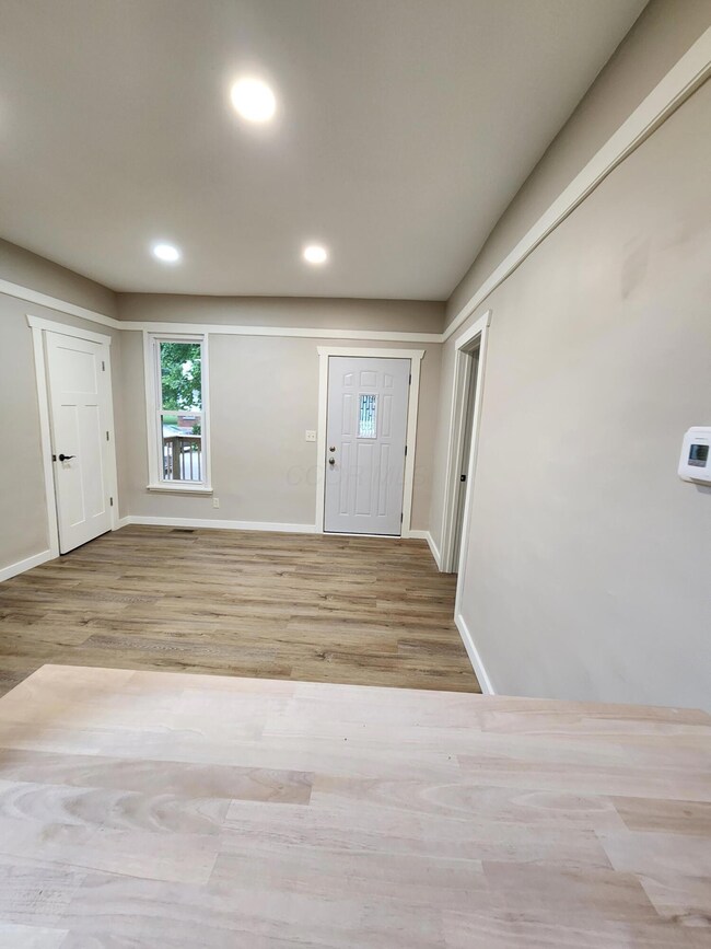 448 N 6th St, Cambridge, OH 43725 - photo 7