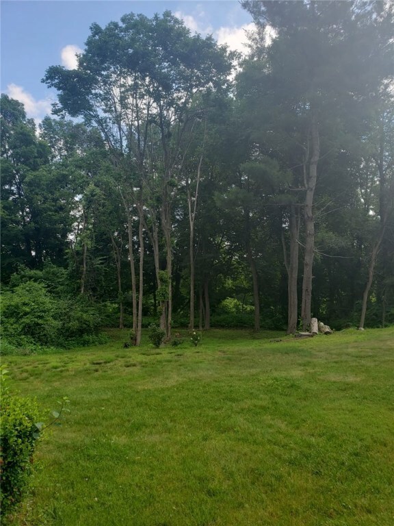 146 Winsor Ave, Johnston, RI 02919 - photo 7