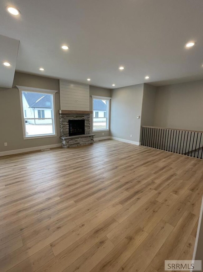 2834 S von Elm Dr, Blackfoot, ID 83221 - photo 4