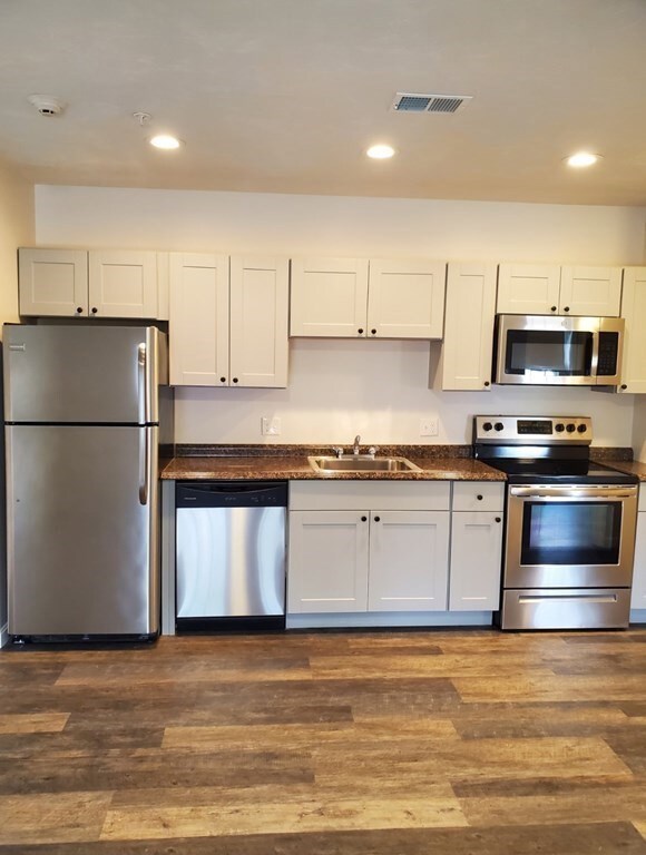 576 South Ave unit 3, Whitman, MA 02382 - photo 2