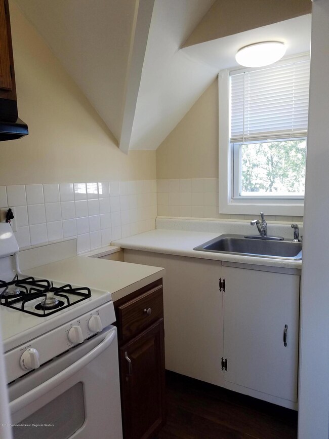 257 Carr Ave unit 2, Keansburg, NJ 07734 - photo 5