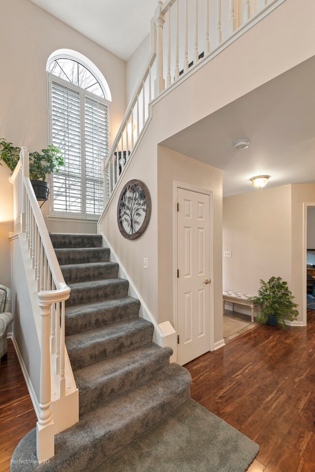 121 Pembroke Cir unit 3E, Lake Bluff, IL 60044 - photo 3