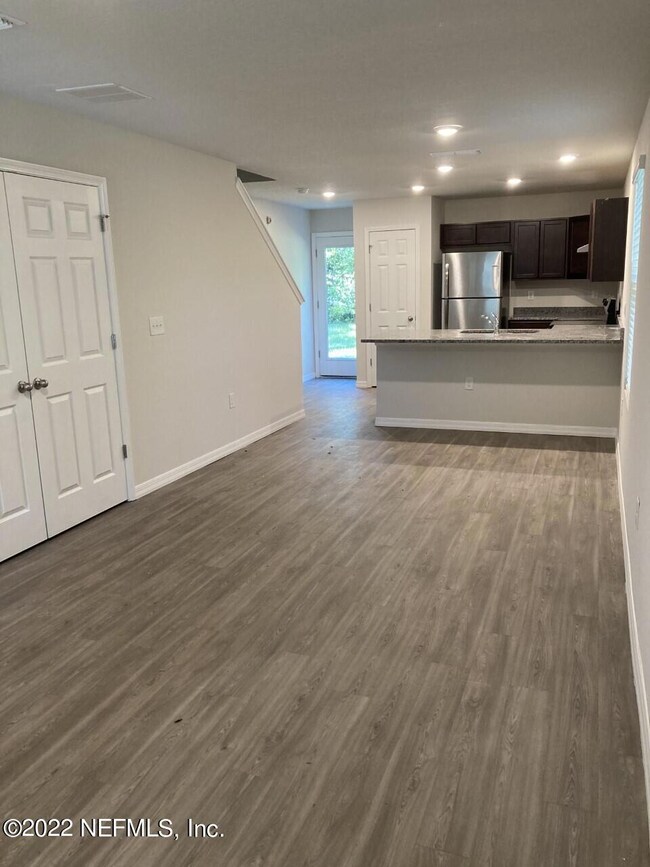 1272 Orton St, Jacksonville, FL 32205 - photo 2