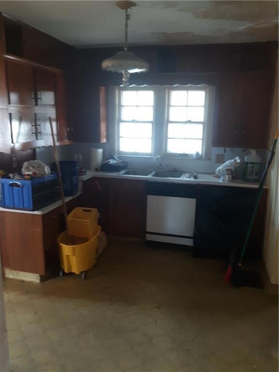 906 E 31st St, Anderson, IN 46016 - photo 4