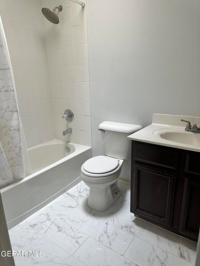 608 Orchid Dr, Horizon City, TX 79928 - photo 6