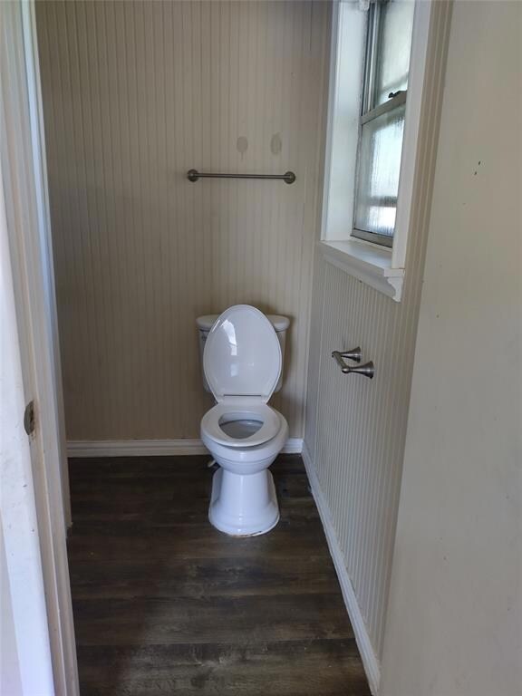 1209 Briarwood Dr, Cleburne, TX 76033 - photo 5