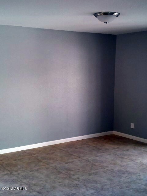 Full Size Dining Area