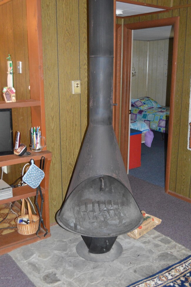 118 Franklin Dr, Hawley, PA 18428 - photo 4