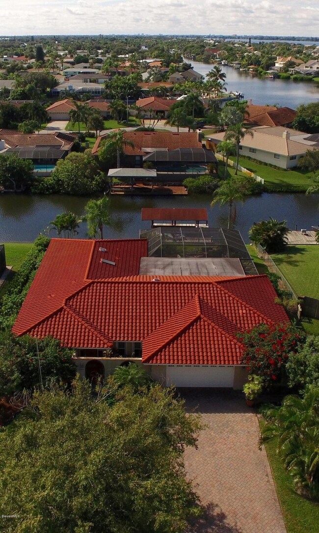 2-Aerial Canal Home