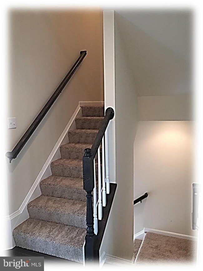 9033 Endicott Place, Lorton, VA 22079 - photo 4