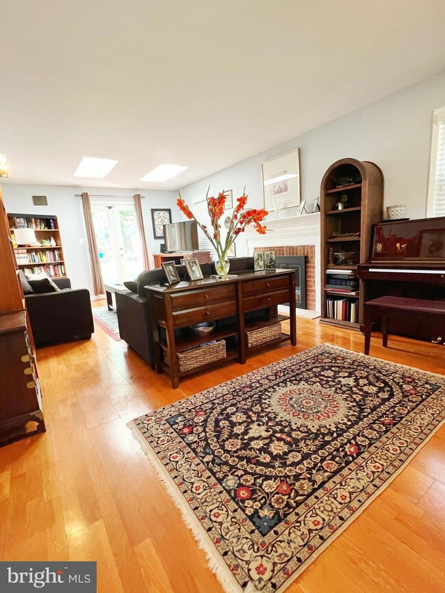 1403 Wake Forest Dr, Alexandria, VA 22307 - photo 6