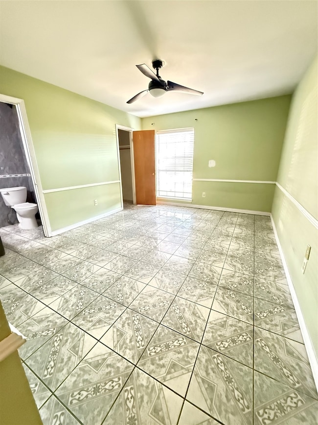 10831 Overlea Dr, Houston, TX 77089 - photo 4