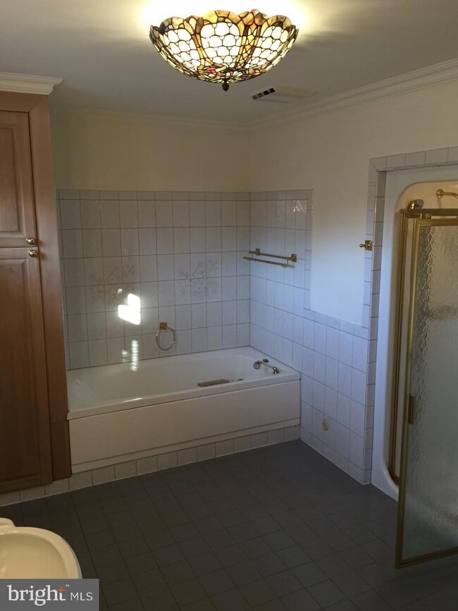 712 Grove St unit 2ND FLOOR, Haddonfield, NJ 08033 - photo 3