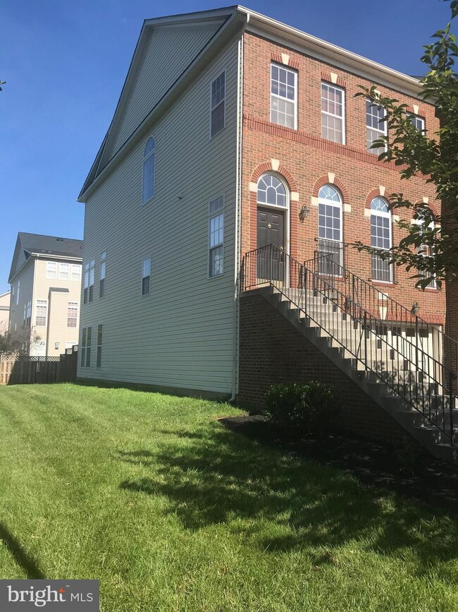 25153 Cutgrass Terrace, Stone Ridge, VA 20105 - photo 2