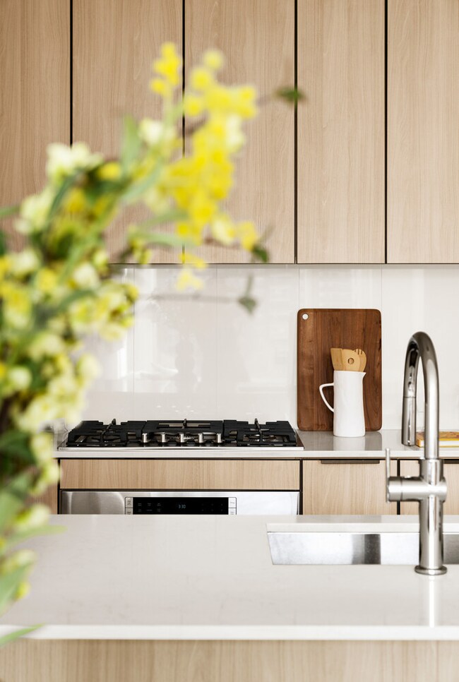 280 W 24th St unit PH 1 F, New York, NY 10011 - photo 4