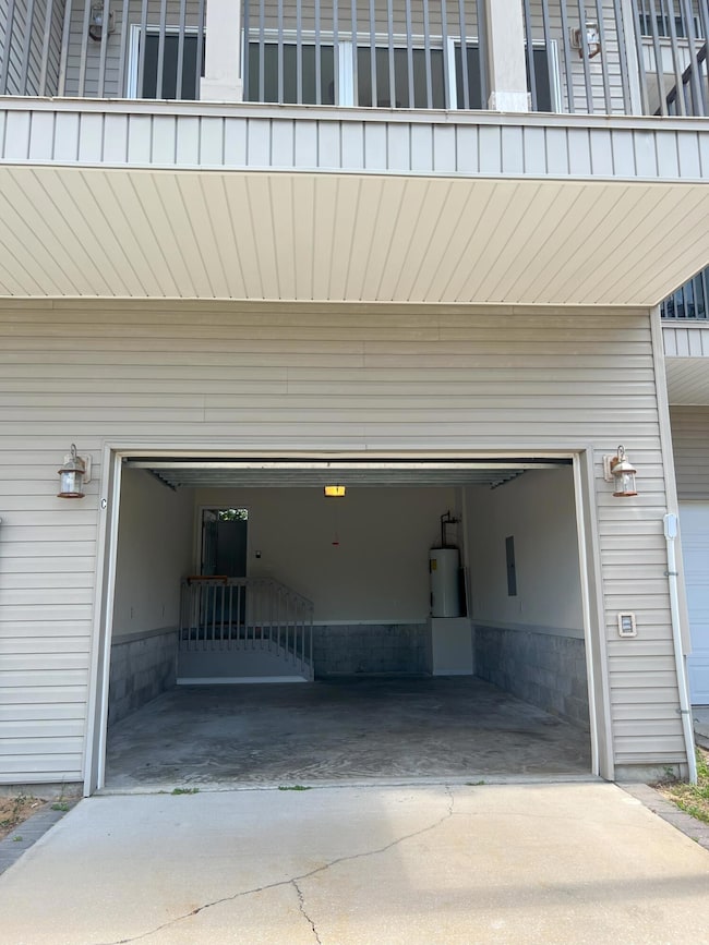 1147 N Bayshore Dr unit C, Valparaiso, FL 32580 - photo 2