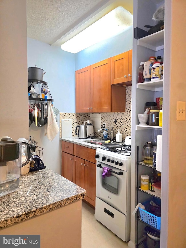 2101 17 Chestnut St unit 711, Philadelphia, PA 19103 - photo 2