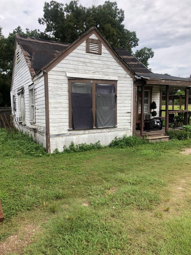 4111 & 4113 Crane St unit 2, Houston, TX 77026 - photo 6