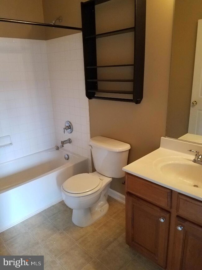 403 Hamilton Ct, Stephens City, VA 22655 - photo 4