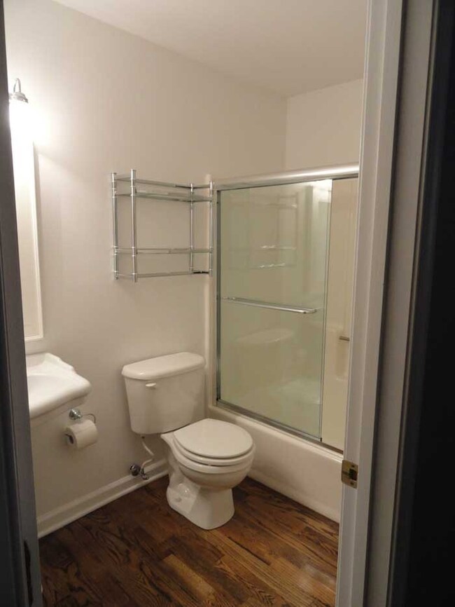 Lower level master suite BA