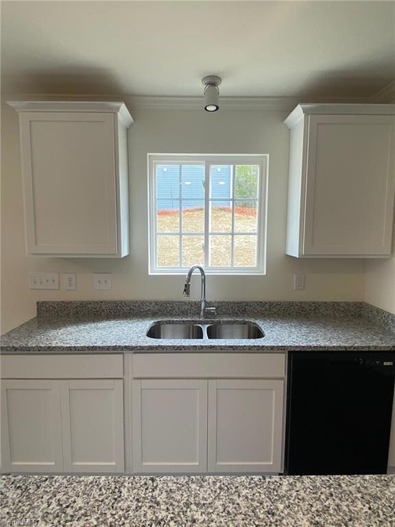 3510 Swanley Dr, Greensboro, NC 27405 - photo 5