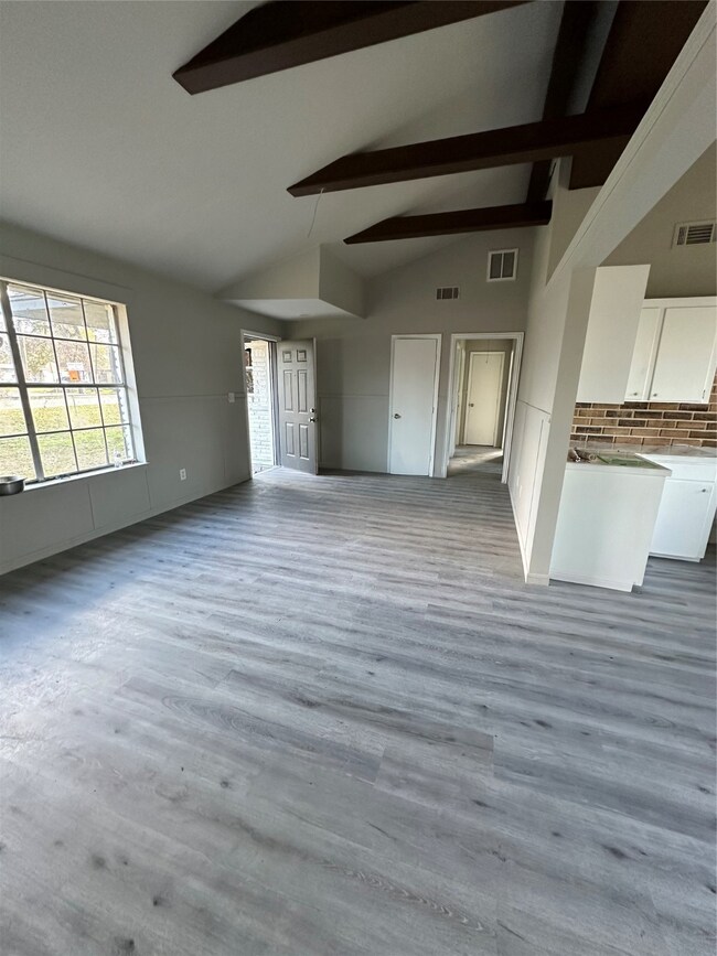 614 Cloverleaf St, Houston, TX 77015 - photo 5