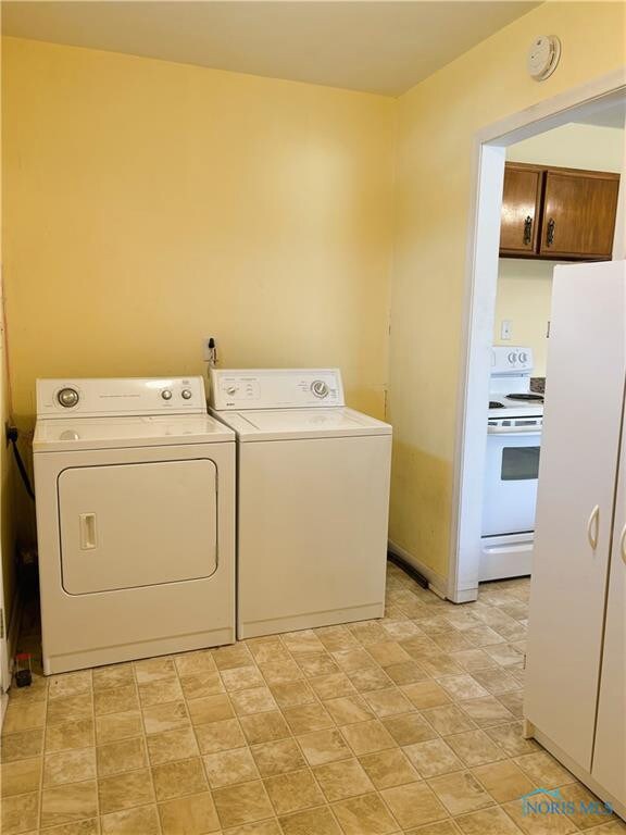 235 W Main St, Delta, OH 43515 - photo 3