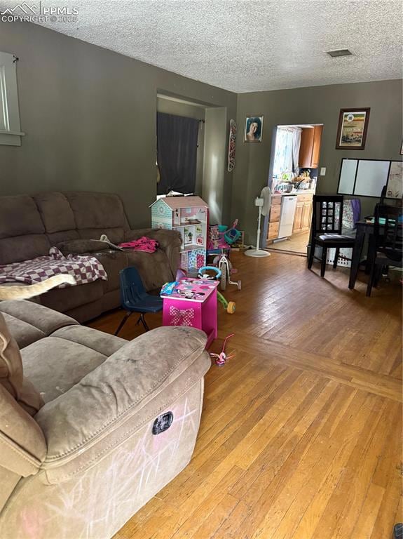 947 E Costilla St, Colorado Springs, CO 80903 - photo 2