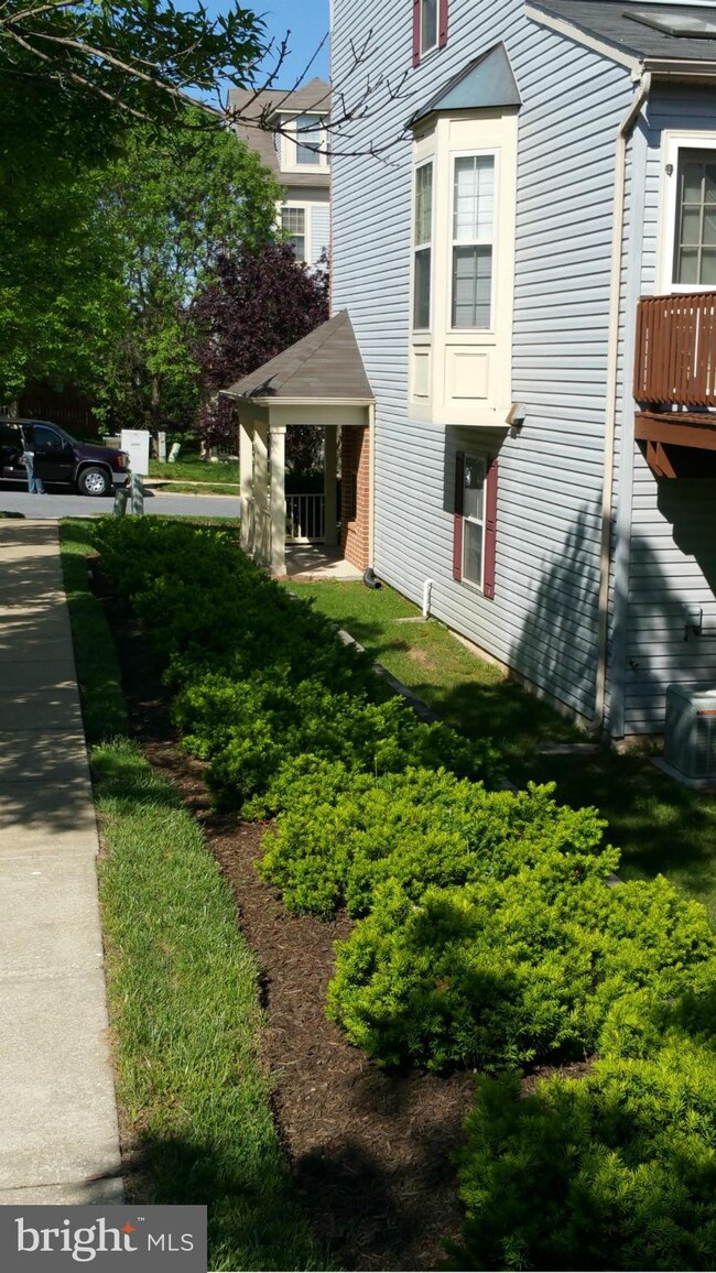 13 Bailey Ln, Owings Mills, MD 21117 - photo 4