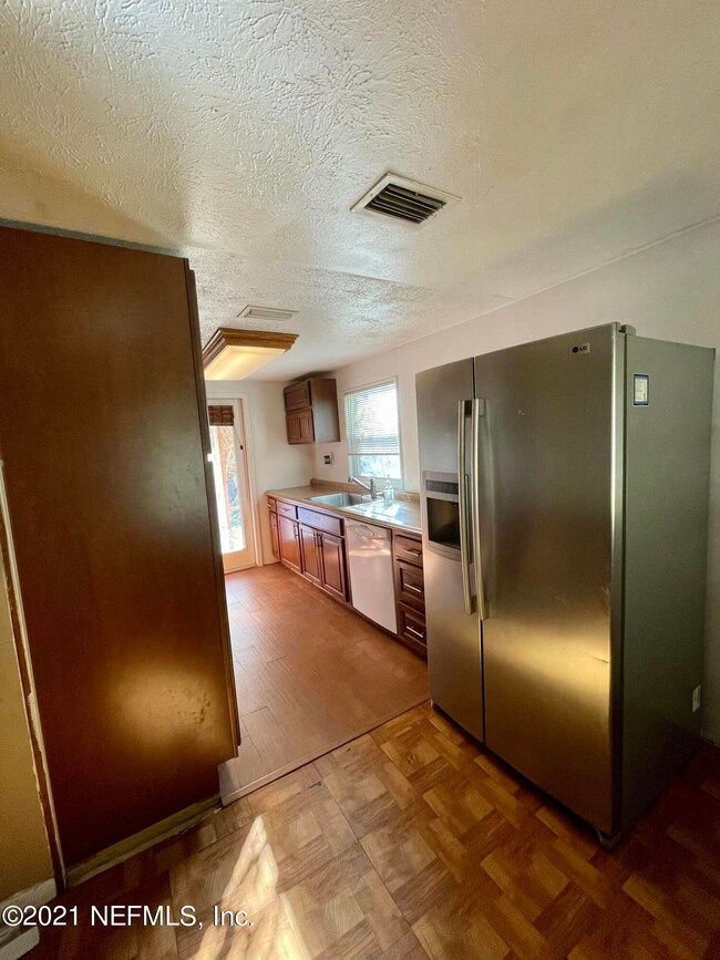 7922 Cocoa Ave, Jacksonville, FL 32211 - photo 5