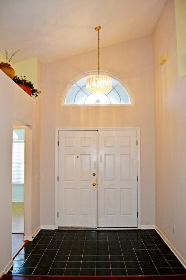 21 - 4907 Grape Arbor - Foyer