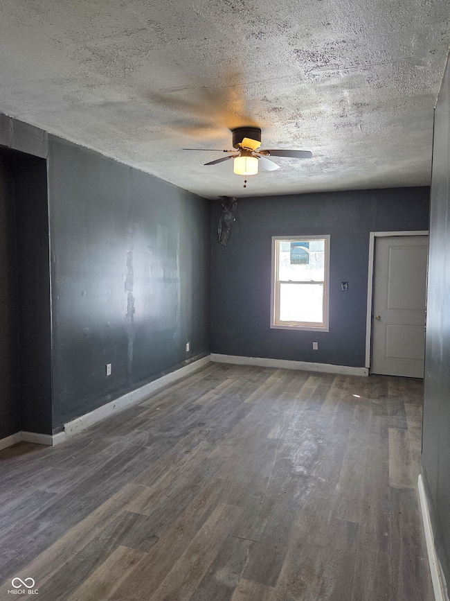 724 E Beecher St, Indianapolis, IN 46203 - photo 2