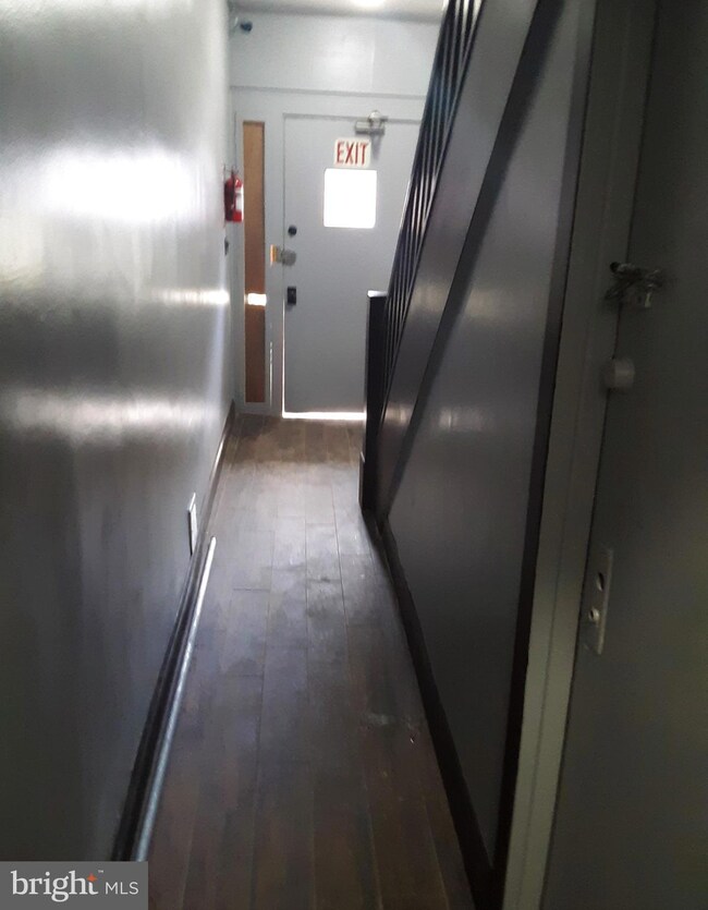 535 Elm St, Reading, PA 19601 - photo 4