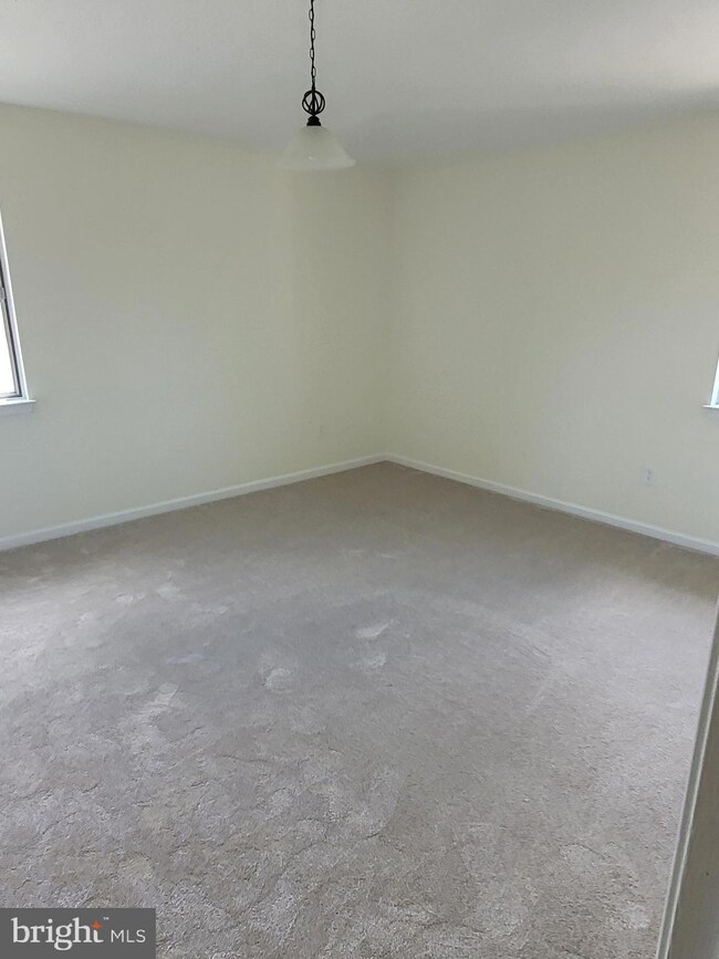 2110 Whitehall Rd, Frederick, MD 21702 - photo 5