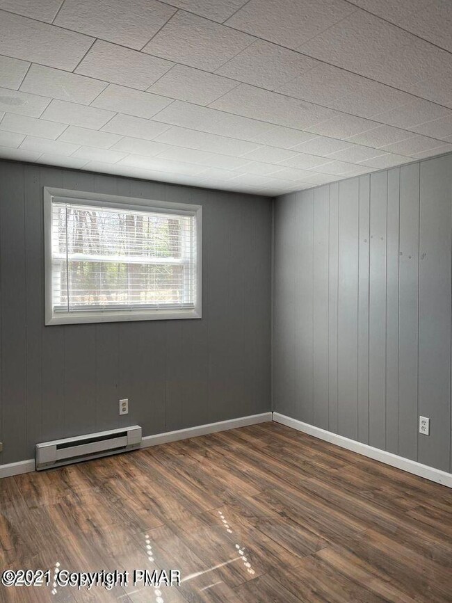 191 Lake Dr, Dingmans Ferry, PA 18328 - photo 6