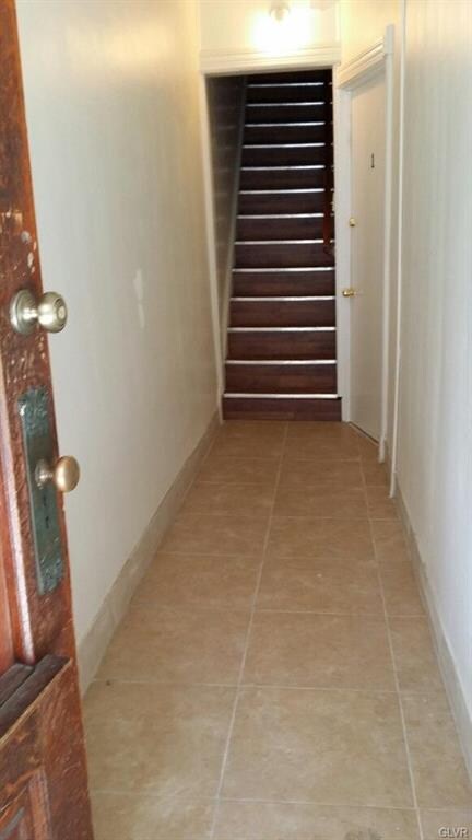543 N 6th St unit 3, Allentown, PA 18102 - photo 2