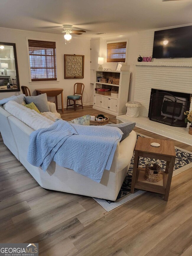 6410 Tuggle Dr, Buford, GA 30518 - photo 6