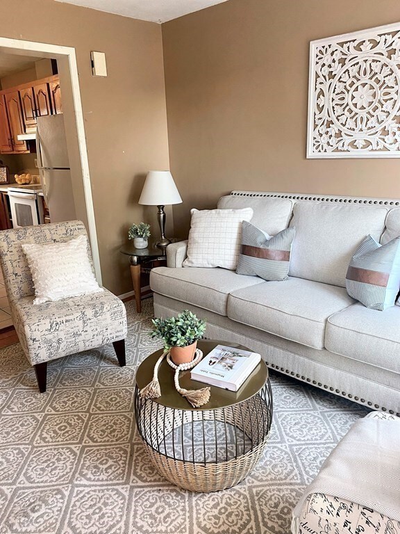 2 Bartlett Ave unit 1, Haverhill, MA 01830 - photo 4