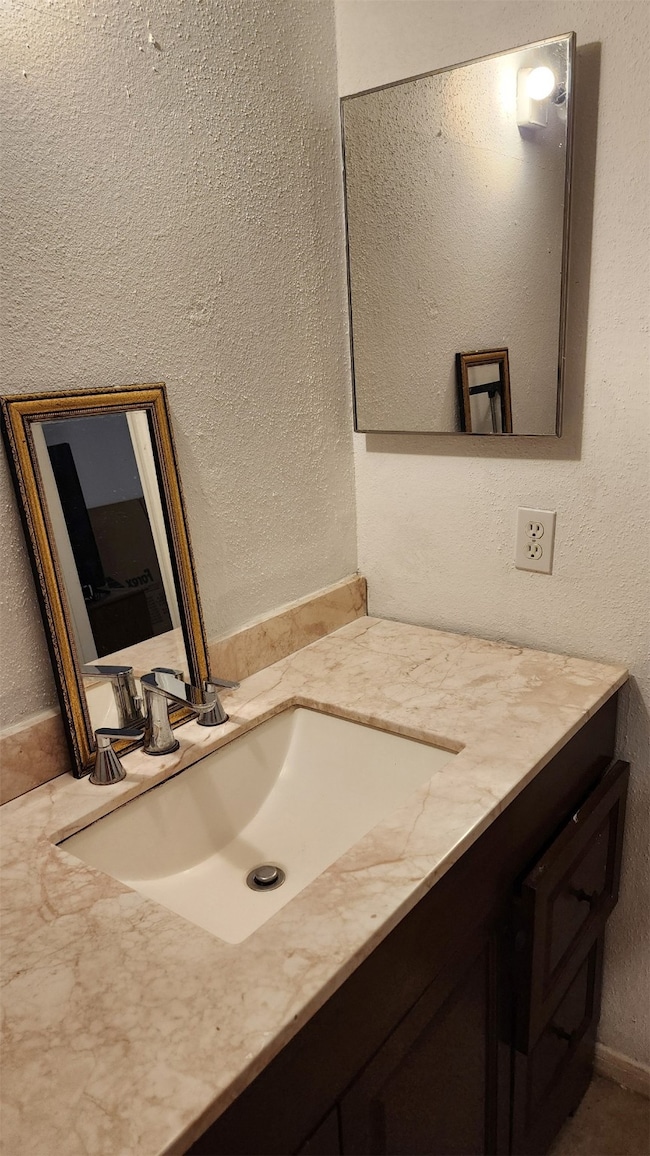2750 Holly Hall St unit 101, Houston, TX 77054 - photo 4