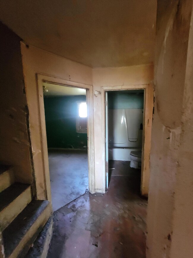 2407 Gerry St, Gary, IN 46406 - photo 6