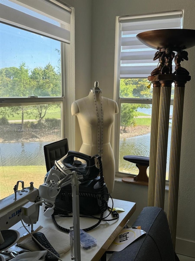 12650 Vista Isles Dr unit 923, Plantation, FL 33325 - photo 5