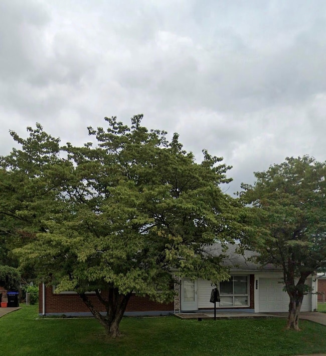 3323 Palmer Ln, Louisville, KY 40218 - photo 2