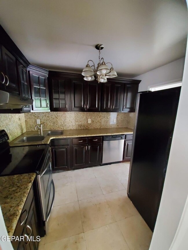 4800 N Stanton St unit 9, El Paso, TX 79902 - photo 7