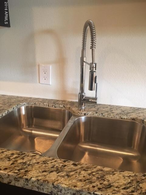 1219 E Lawrence Ln unit 12, Phoenix, AZ 85020 - photo 6