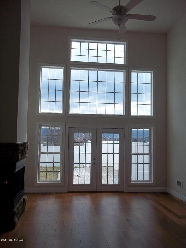 15 Maria Dr, Wilkes-Barre, PA 18706 - photo 6