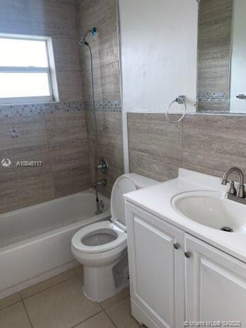 400 SW 8th St unit 400, Hallandale Beach, FL 33009 - photo 5