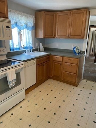 17 Walcott St unit 2, Natick, MA 01760 - photo 3