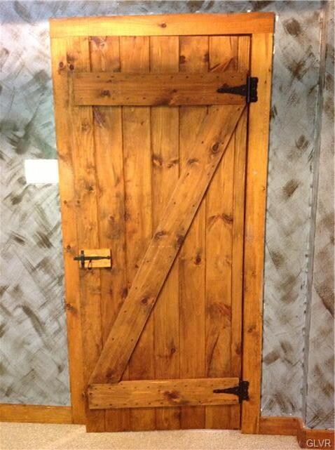 642 S Summit Rd, Bath, PA 18014 - photo 6